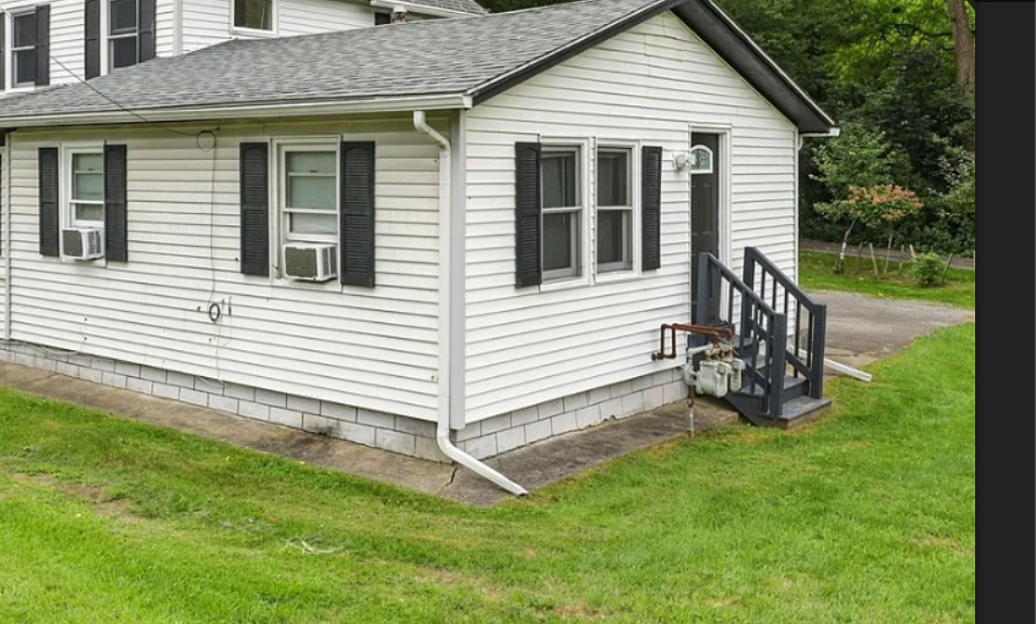 5639 Palmyra Road - WEST