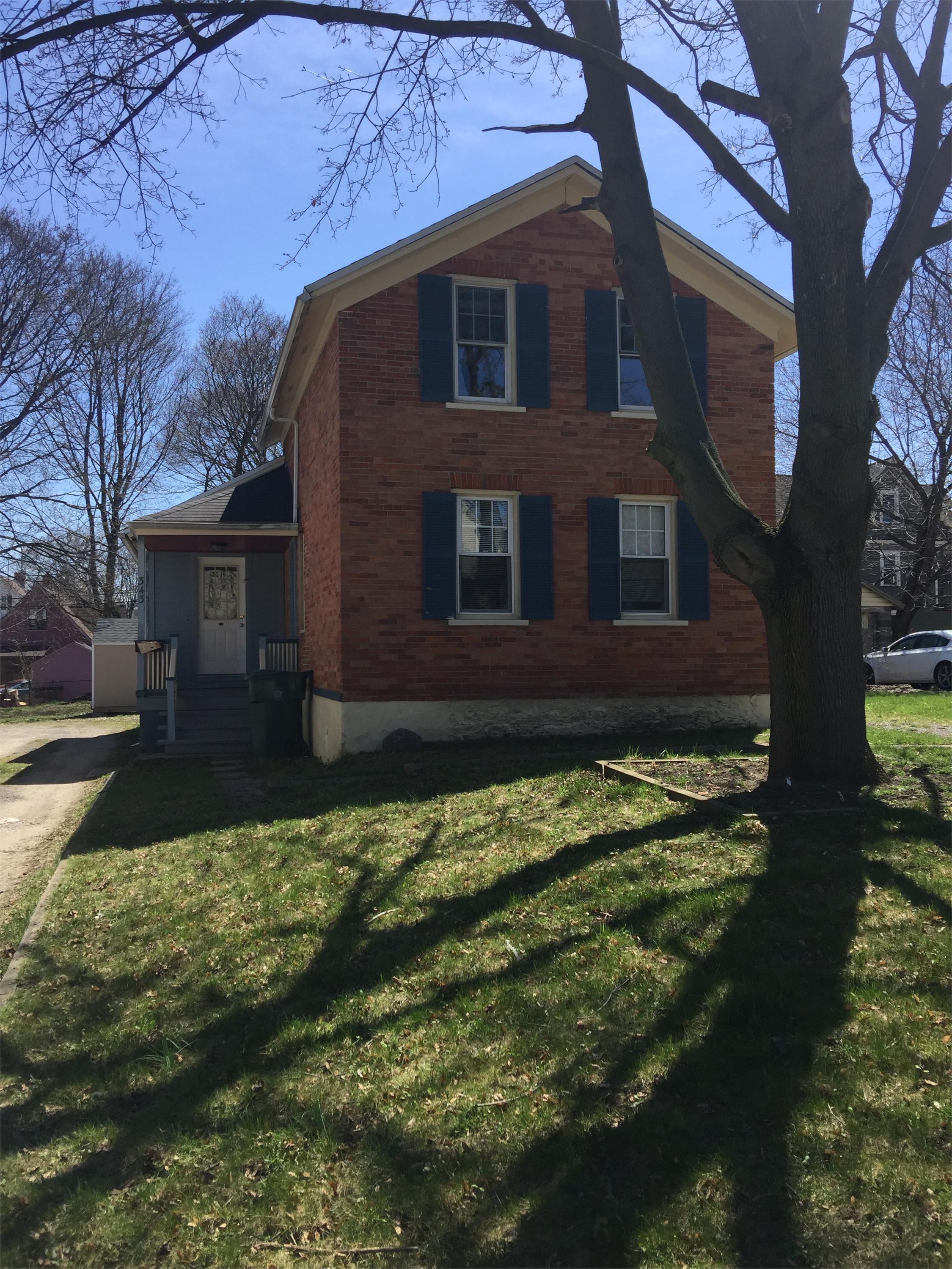Property main image