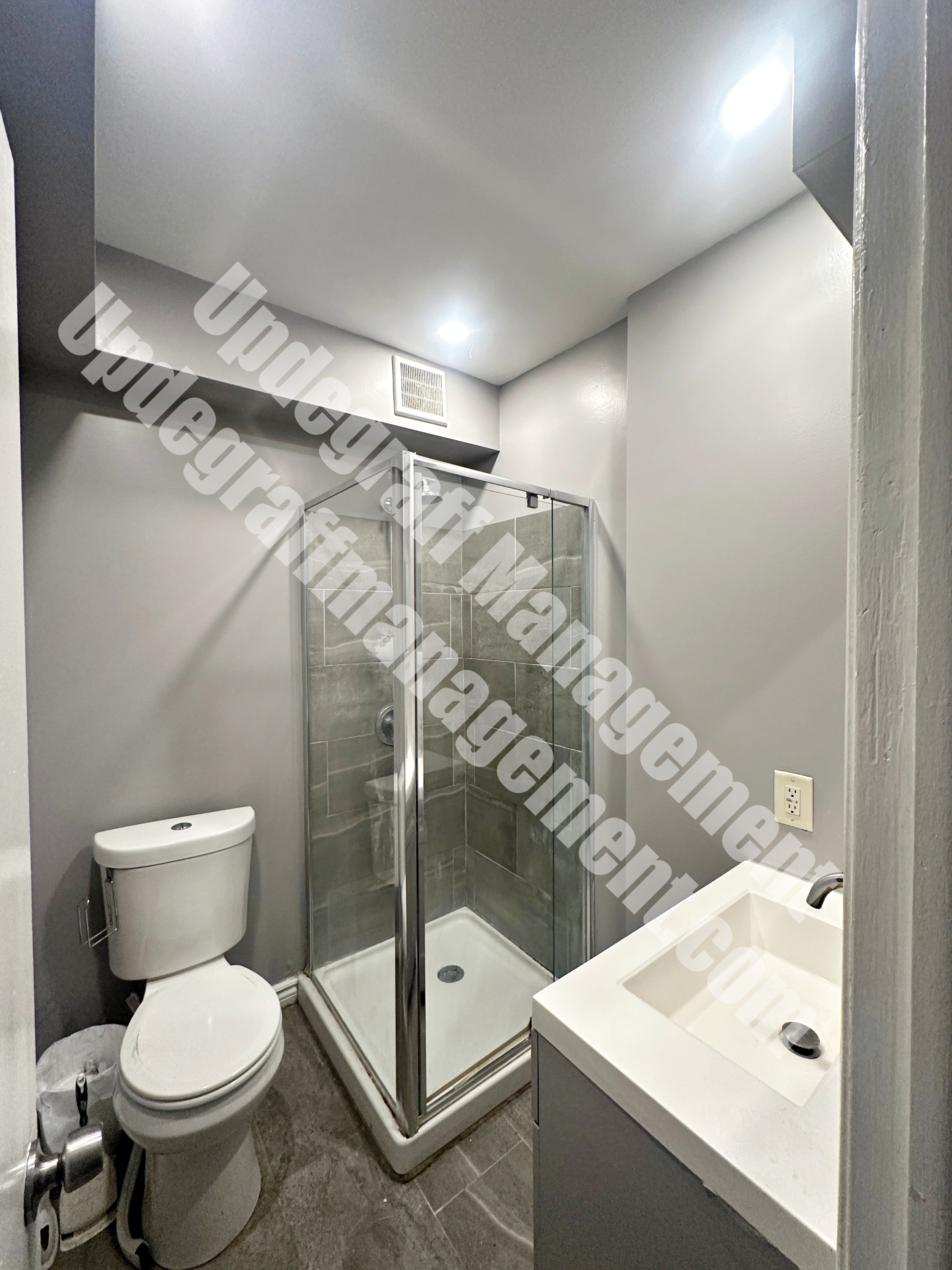 521 Oxford Street - 4